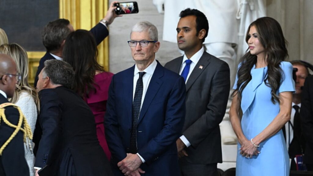 Tech stocks sink after trump's tariff rollout. apple leads drop