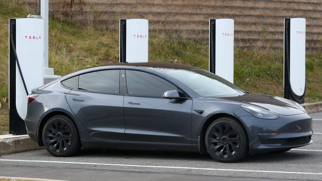The biggest moves stock localities: tsla, aapl, amzn, spot