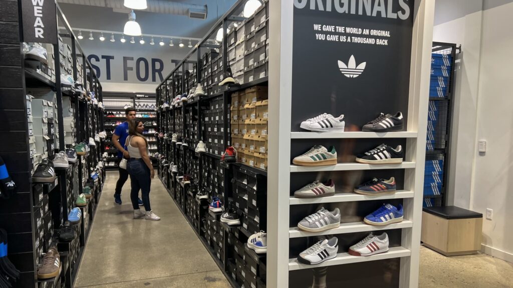 Adidas warns that tariffs are high costs for us products