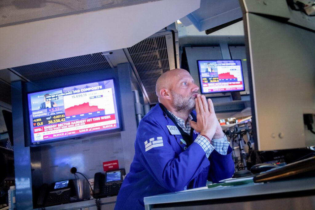Bonds focused amid trade tensions