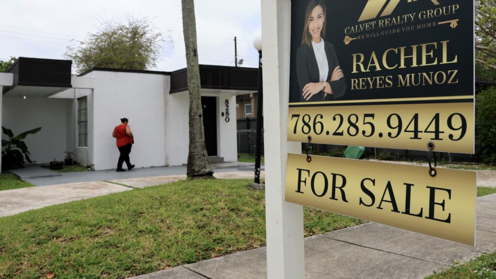 Mortgage requests from home buyers continue to recover even at