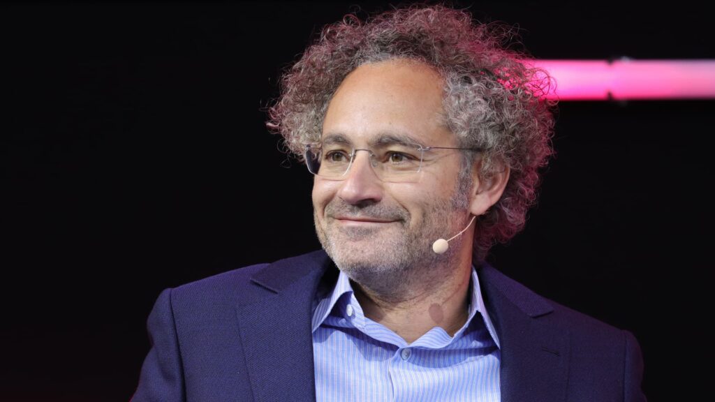 Palantir teams up with fannie mae with ai push to