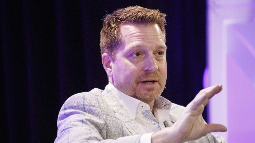 Crowdstrike (crwd) q1 revenue report 2026