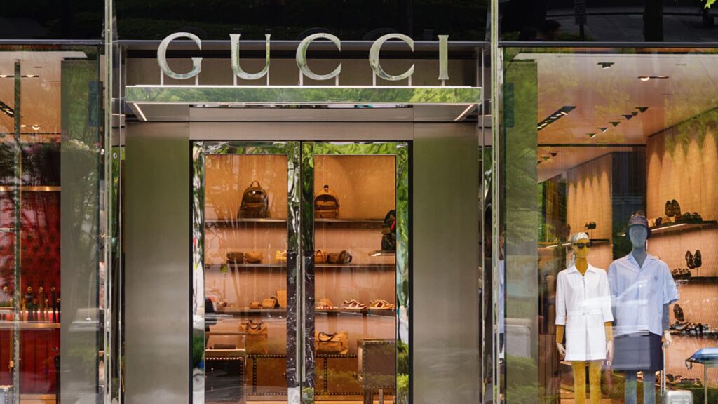 Gucci owner kering pop shares are 10% in reporting that renault's