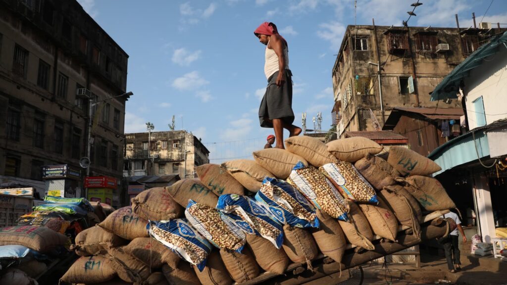 Indian consumer inflation expands slides to a low of 6