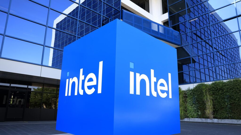 Intel (intc) revenue report q2 2025