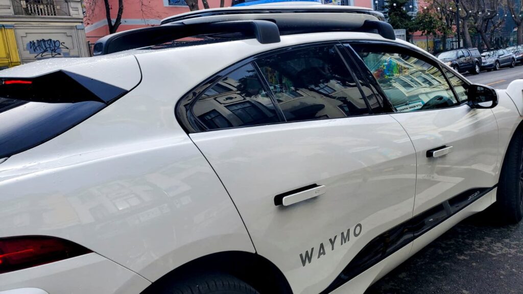 Waymo plans to bring robotaxi services to dallas in 2026