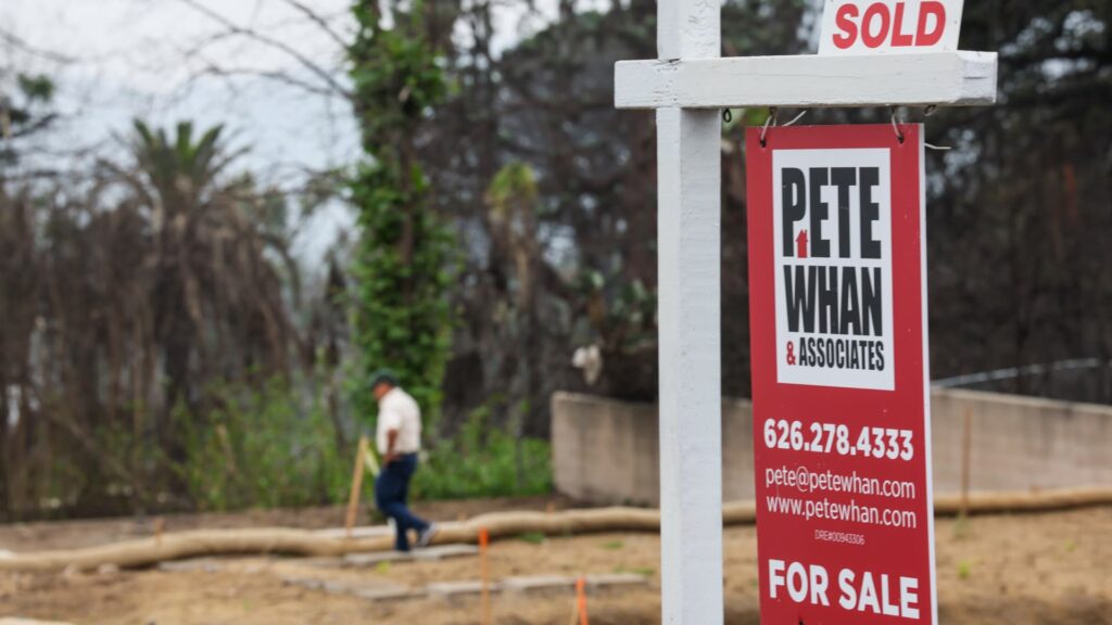 Weekly mortgage demand reduces its 10% plunge as fees and