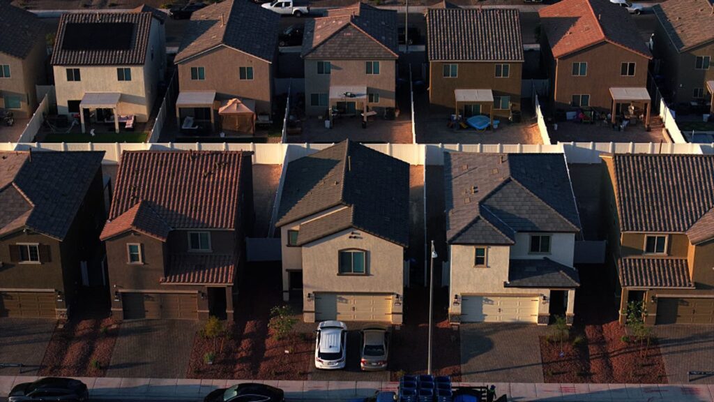 Mortgage fees and demand remain