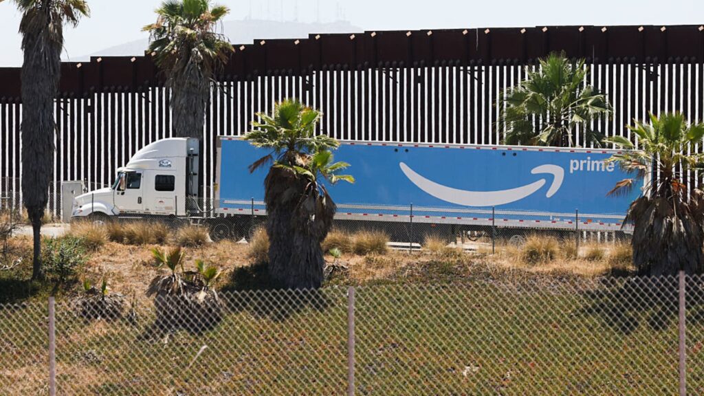 Stock localities making the biggest move: amzn, coin, rddt, aapl
