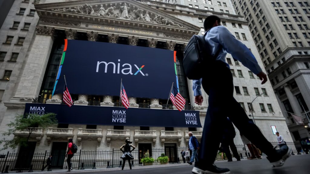 The largest movement stock: miax, psky, aap