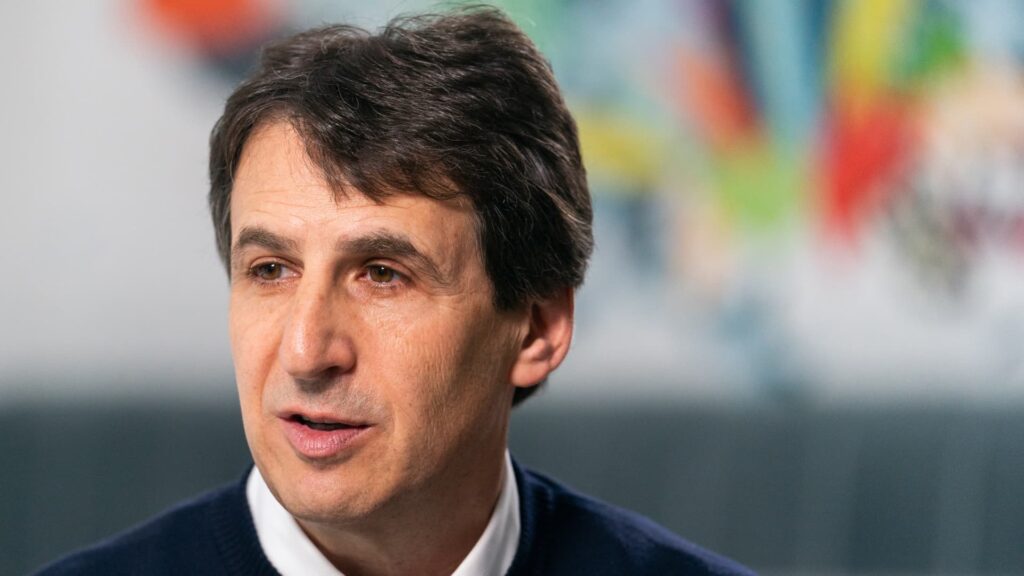 Apollo ceo mark rowan says traditional investment models are "broken"
