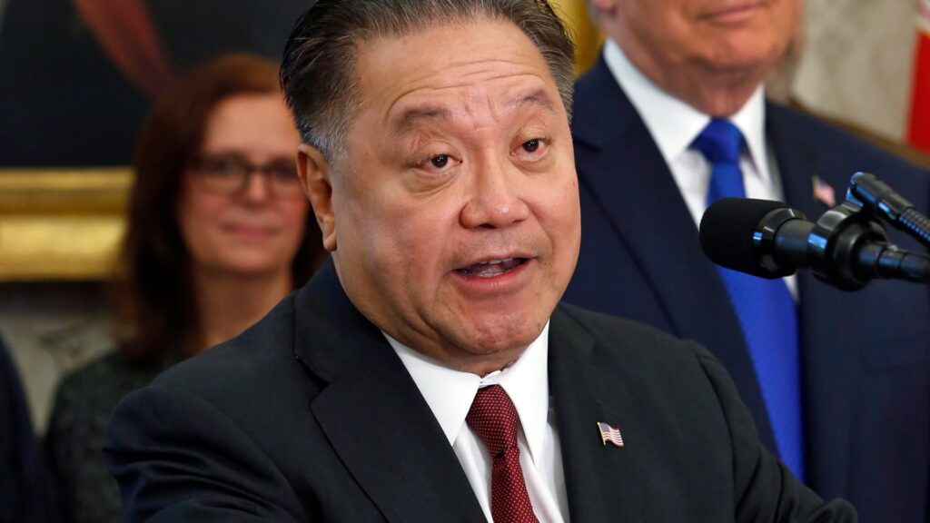 Broadcom shares say they will pop to $10 billion customer