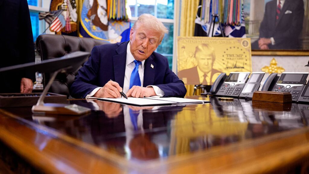 Globally wealthy people line up on trump's million dollar gold