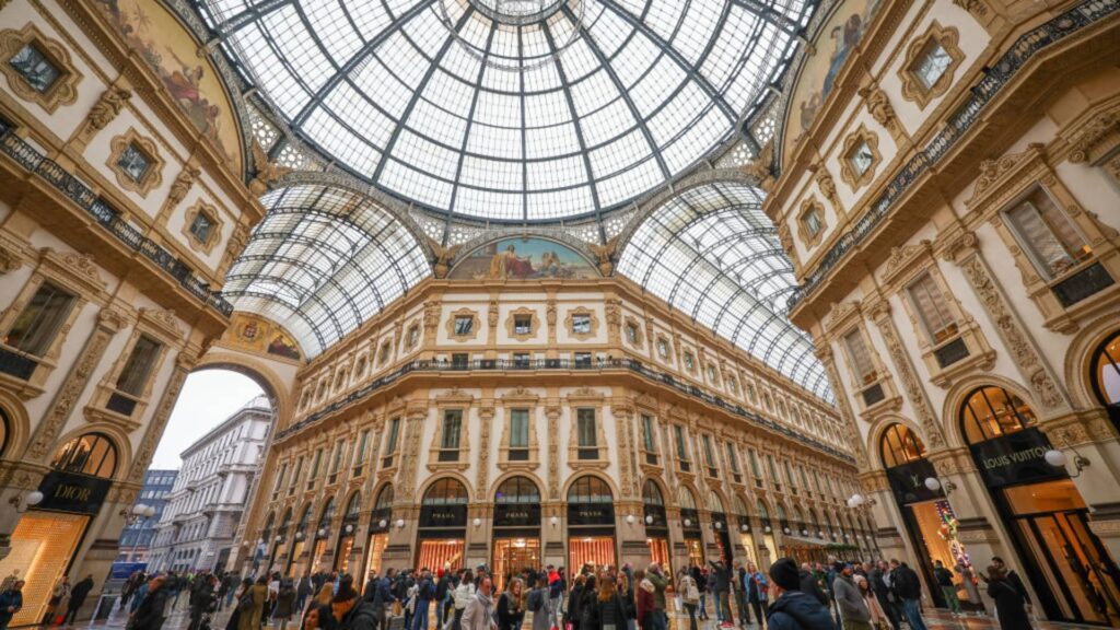 How italy's flat tax system caused an ultra rich boom in