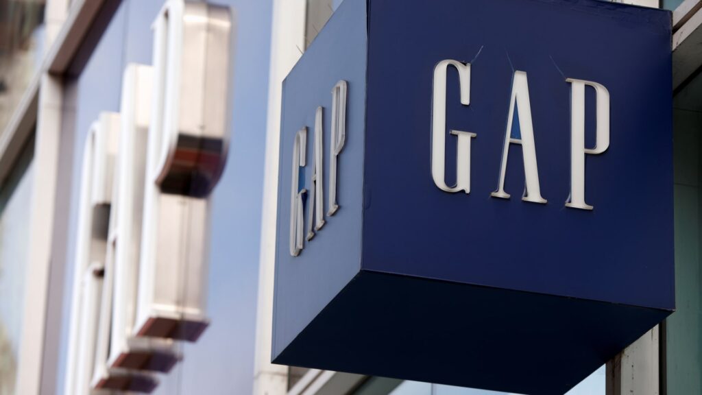 Noon stock making the biggest move: gap, aeo, crm, fig